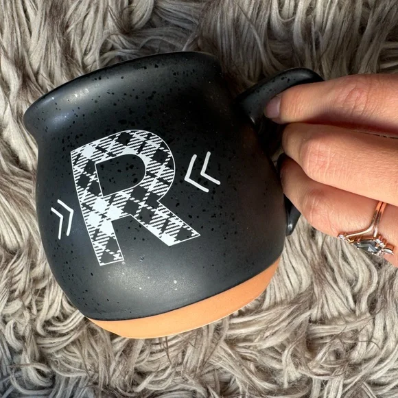 “R” Initial Black Plaid Mug - Picture 2 of 5